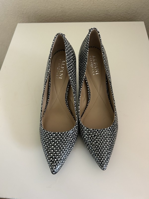 Alfani Black/White Geometric Pointed Toe Slip On Pump Heels Textured