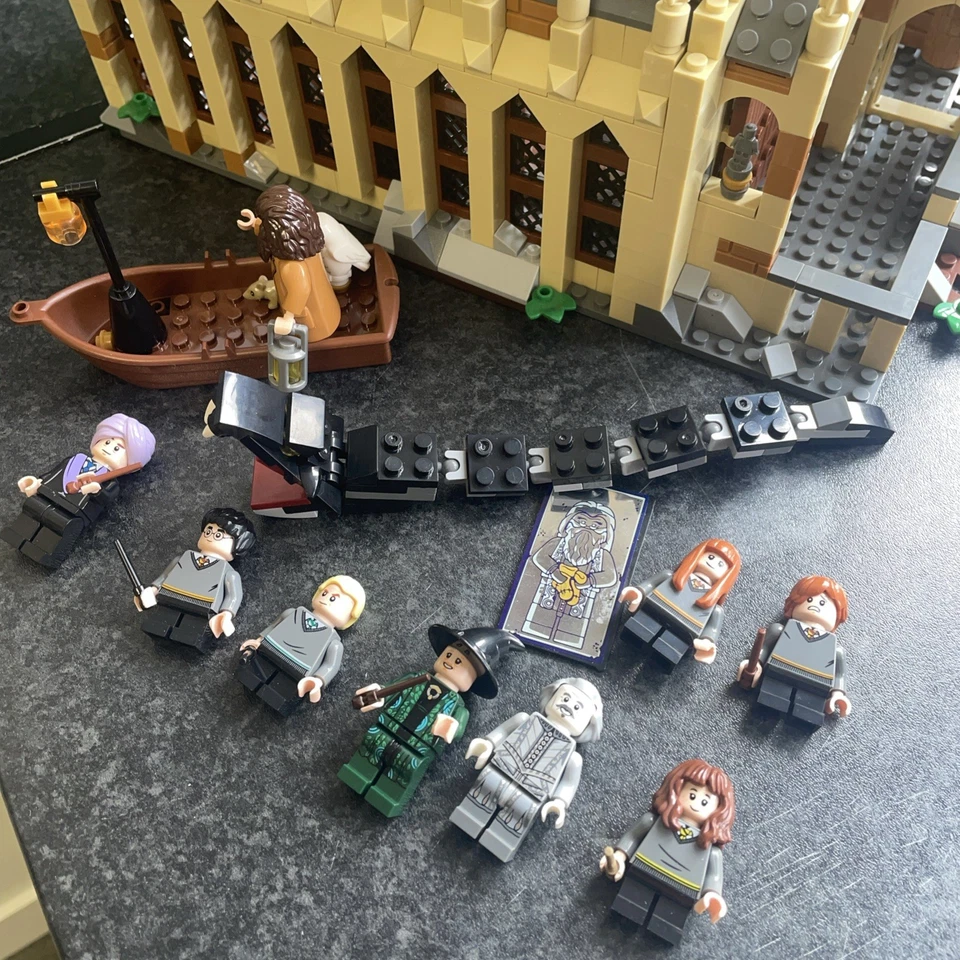 hogwarts castle Harry Potter Brick Set ( Not Complete Please Read Description - Image 2 of 4