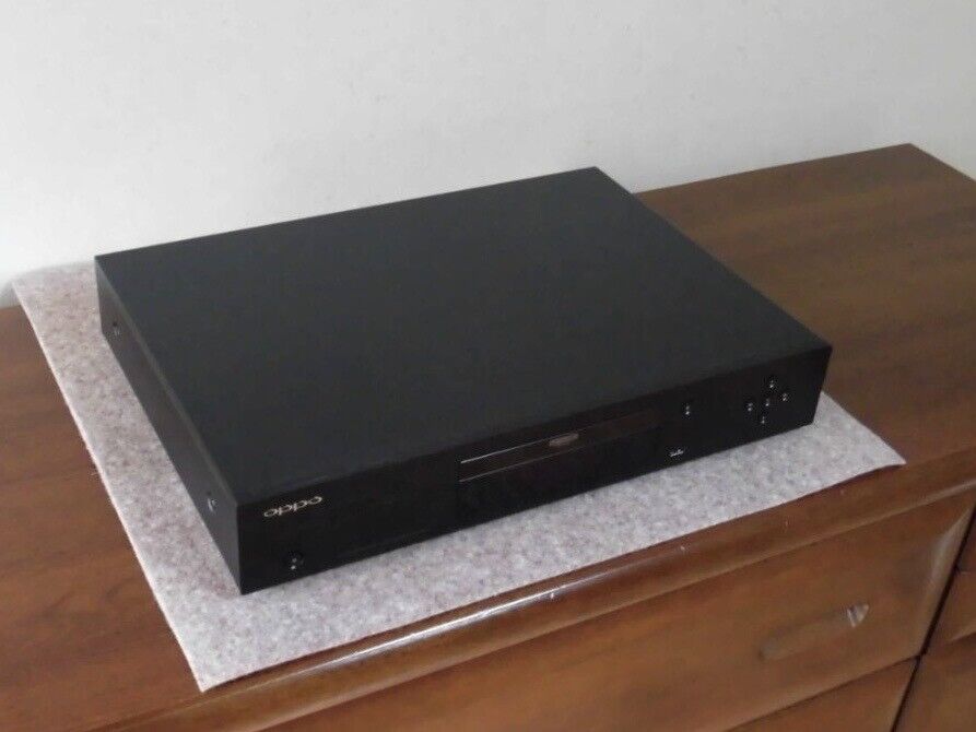 OPPO UDP-203 4K ULTRA HD UHD 3D BLU-RAY DVD Disc Player USED OPPO UDP-203 4K ULTRA HD UHD 3D BLU-RAY DVD Disc Player USED