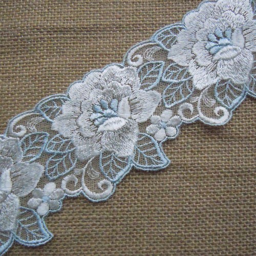 2y - 5 yards 3 Pattern Mesh Lace with Embroidered Floral 836 - Picture 2 of 4
