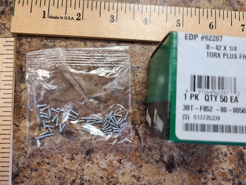 (Paquete de 50) Tornillos formadores de rosca de cabeza plana de acero inoxidable 0-42 x 1/4 Torx-Plus - Imagen 2 de 2
