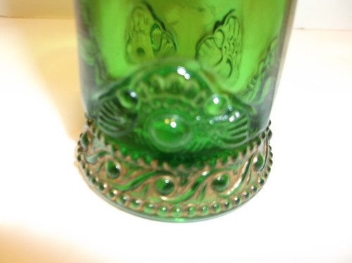 ANTIGUO EAPG Recuerdo Salero Encaje Medallón Esmeralda/Verde finales de 1890 - Imagen 8 de 11