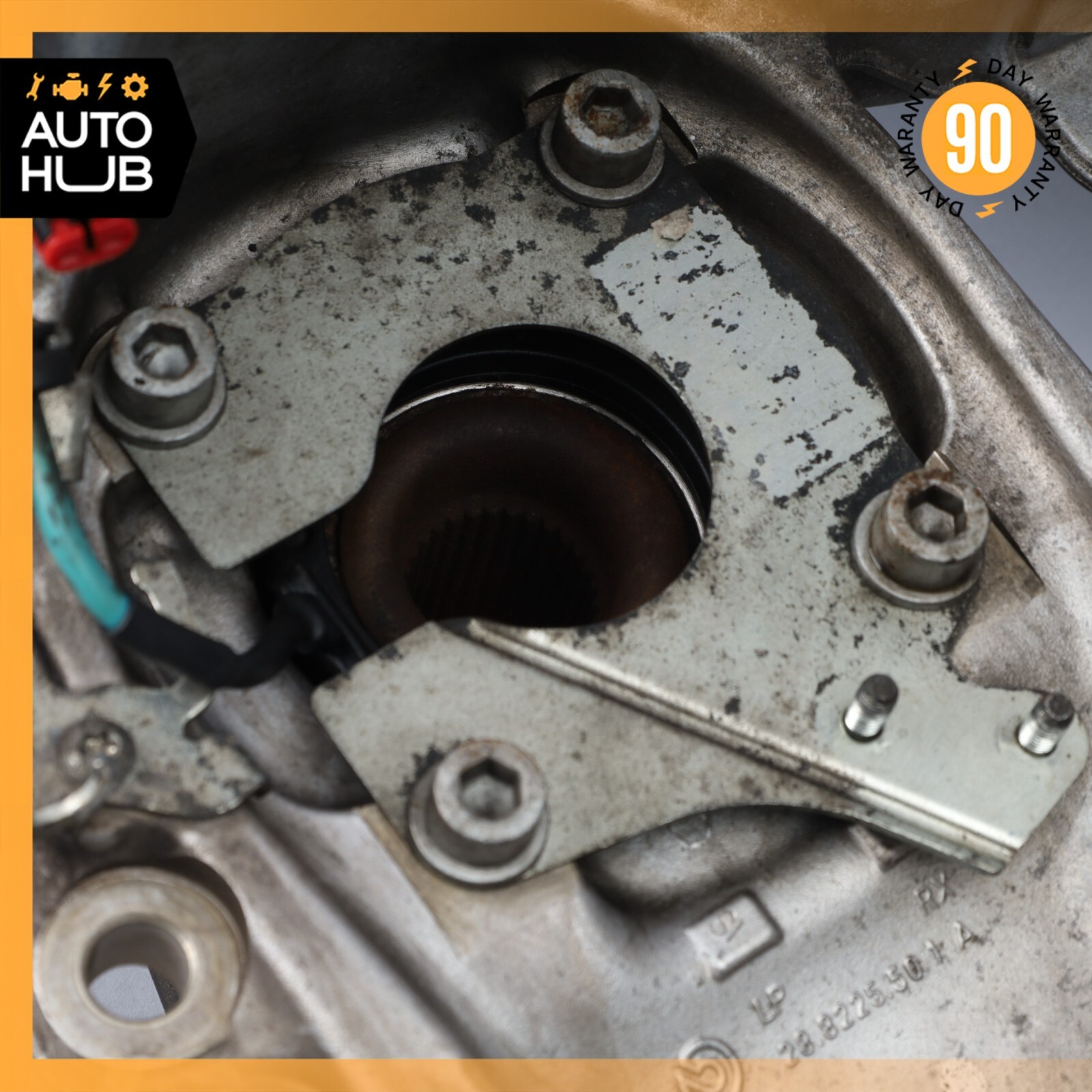 03-10 Maserati GranTurismo M145 Front Left Side Spindle Knuckle Hub OEM
