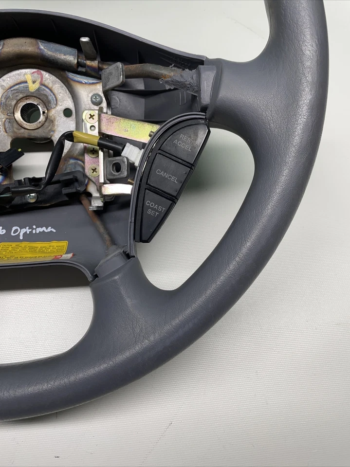 Оригинальный руль 2006 Kia Optima - Изображение 2 из 4