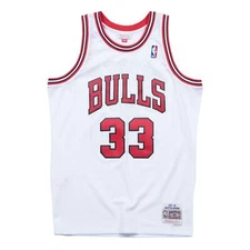 Mens Mitchell & Ness NBA Home Swingman Jersey Chicago Bulls 97-98 Scottie Pippen