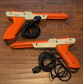 VTG Nintendo NES-005 Official Orange Zapper Light Gun Controllers Set of 2 Works
