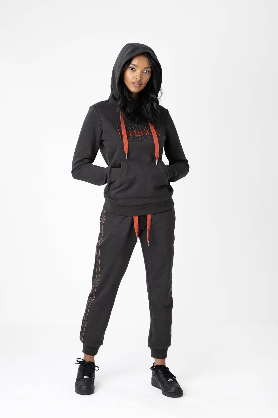LeMieux Joggers AW22 Fig, Liquorice, Marine image 5