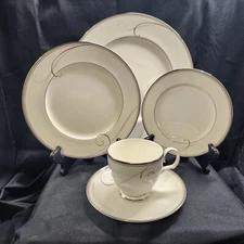 Noritake Platinum Wave 5 Piece Place Setting