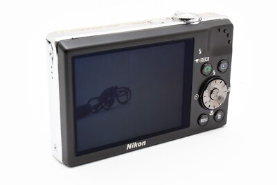 Nikon COOLPIX S640 Ice silver 12.3MP Digital Camera [TOP Nikon COOLPIX S640 Ice silver 12.3MP Digital Camera [TOP