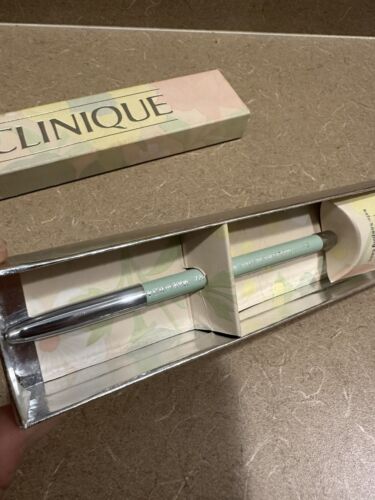 Vintage Clinique Lip Pencil and Sharpener Earth Red .06oz Full Size NEW RARE - Picture 2 of 4