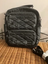 Lug Compass Black Medium N/S Crossbody Bag