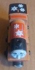 2012 THOMAS THE TRAIN WOODEN SNOWY JAMES ENGINE NAME ON CHASSIS 07199 — photo 2