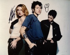 MUNA BAND SIGNED 8x10 PHOTO POP BAND AUTOGRAPH AUTHENTIC RARE COA