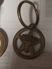 2 Vintage Marlboro Brass  Key Chains Longhorn Star & Red Man Keychain  — photo 3
