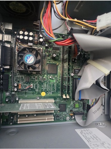eMachines eTower 633ids PC Retro Gaming Celeron 633MHz 512MB RAM (Windows XP) - Bild 4 von 7