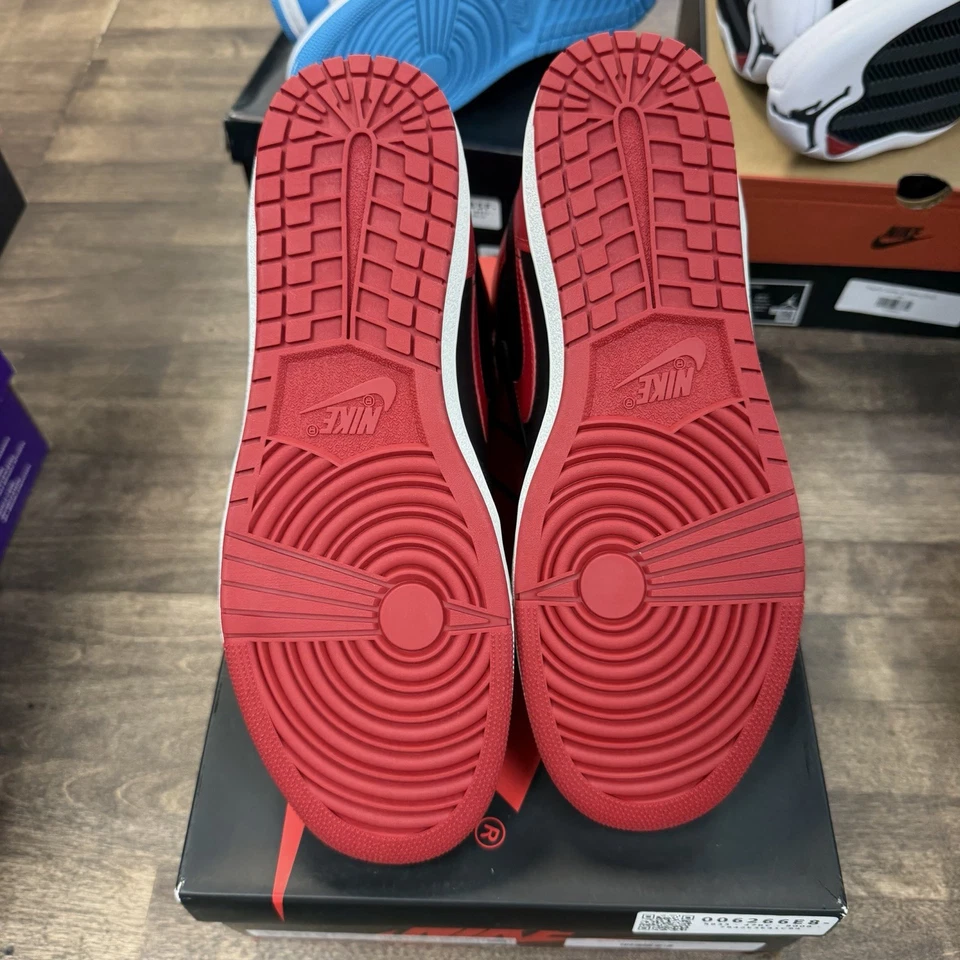 Talla 11.5 - Air Jordan 1 Retro '85 OG 2025 High Bred / Banned (NUEVO) Foto 4 de 4