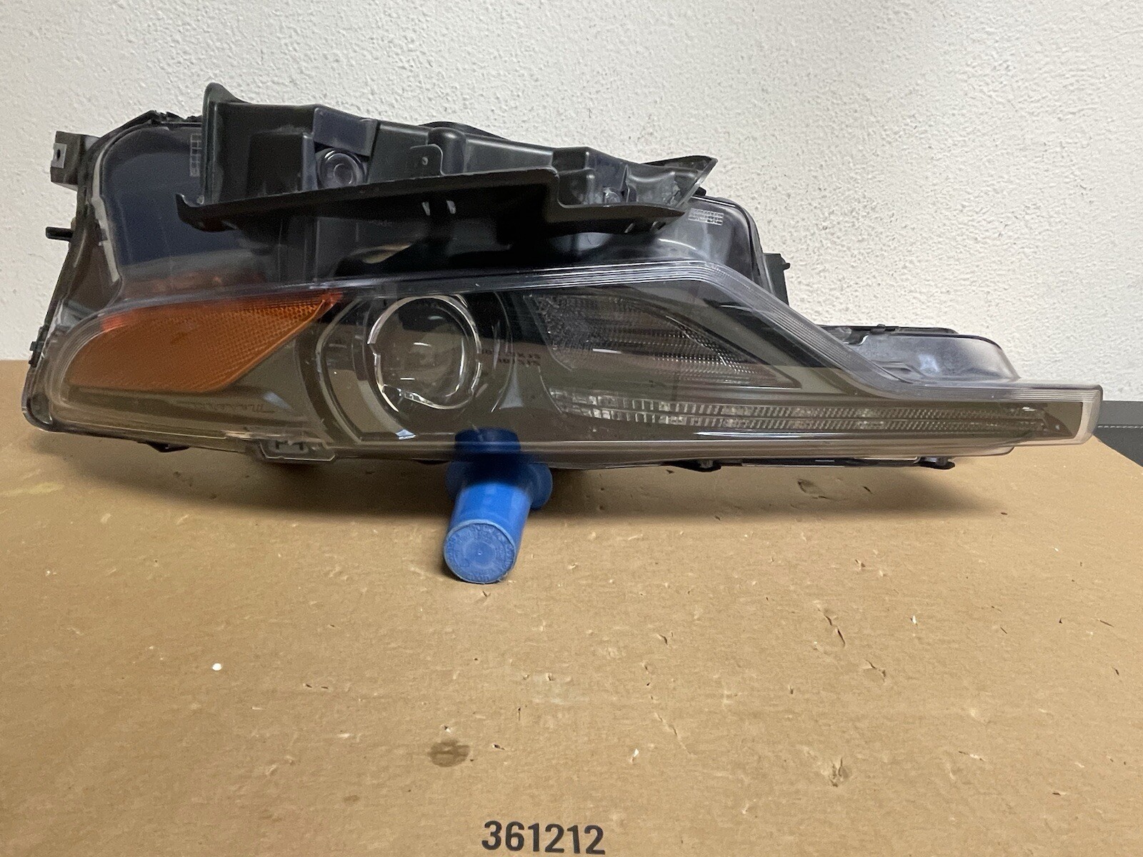 2017 2018 2019 2020 Maserati Levante Left Driver Headlight OEM Xenon HID