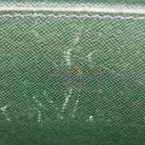 Louis Vuitton Green Taiga Leather Porte Documents Lozan Attache Briefcase 861690 - Picture 4 of 12