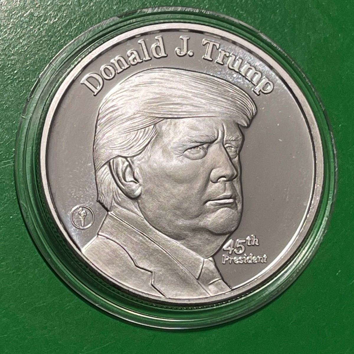 President Donald J Trump White House Coin 1 Troy Oz .999 Fine