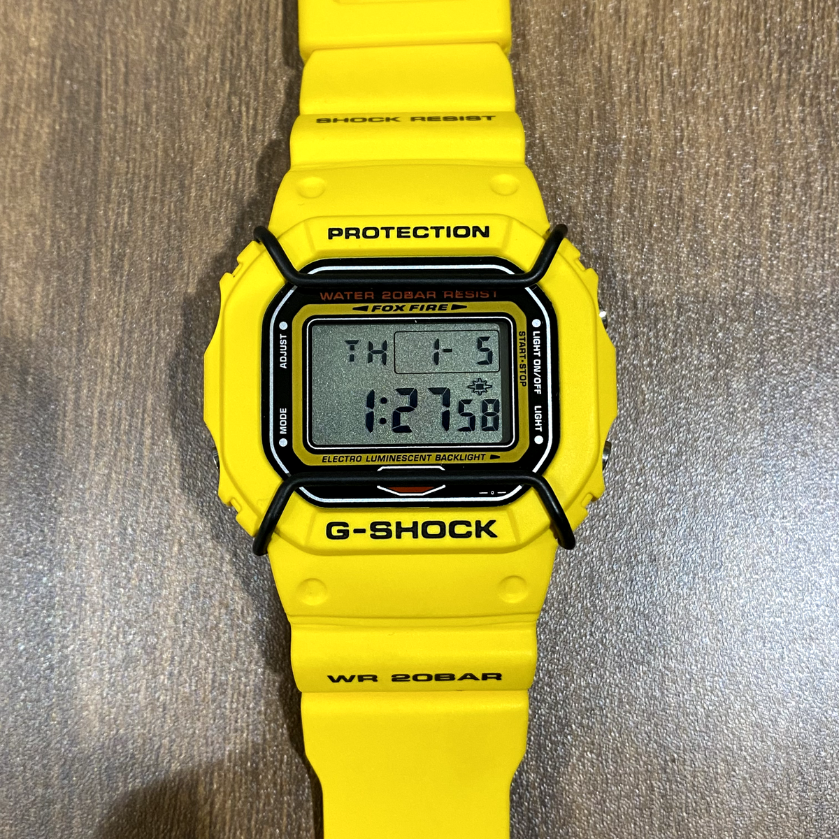 CASIO G-SHOCK DW-5600VT-9T Charm FairyYellow RARE Dead Stock CASIO G-SHOCK DW-5600VT-9T Charm FairyYellow RARE Dead Stock