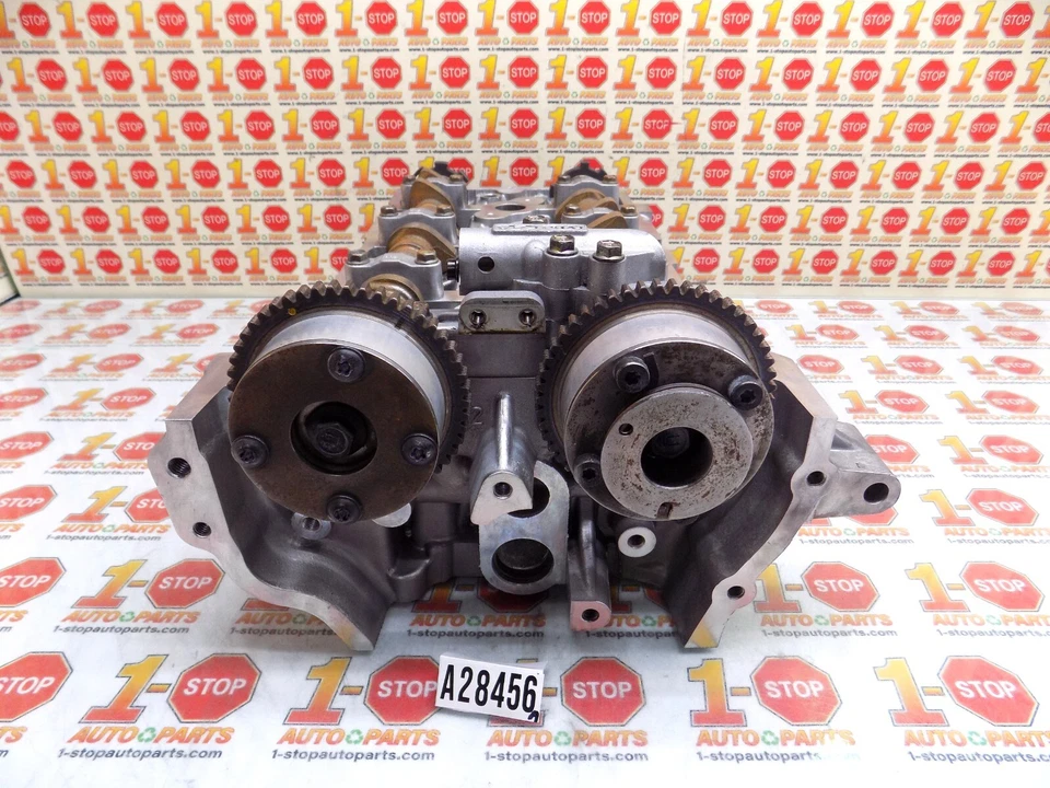 KIA SORENTO 2011-2013 LADO IZQUIERDO MOTOR CULATA MONTAJE 221103CAA1 OEM Foto 2 de 4