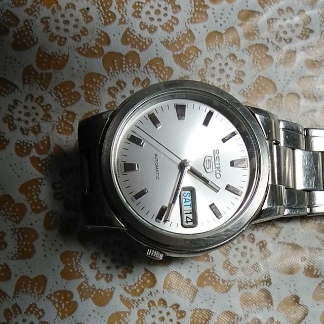 seiko 5 analog