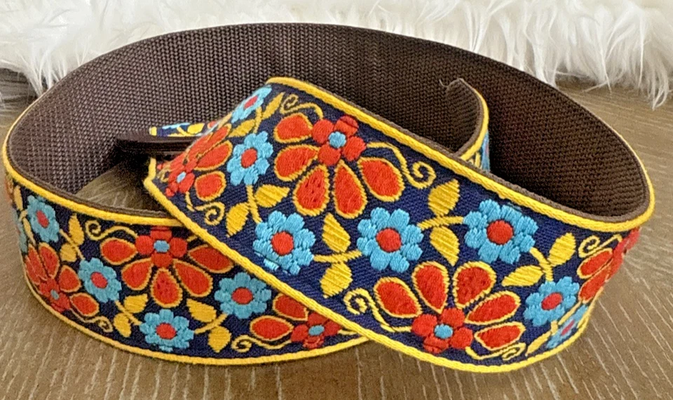 VTG Tapestry Belt  Grannycore Hippie Chic Boho Medium - Image 2 of 4