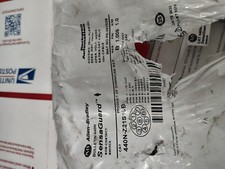 New Allen-Bradley 440N-Z21S16B Non Contact Switch SensaGuard open box