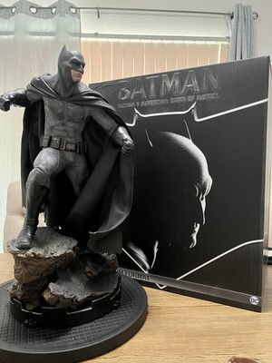 Sideshow Batman Premium Format Figure-Dawn of Justice