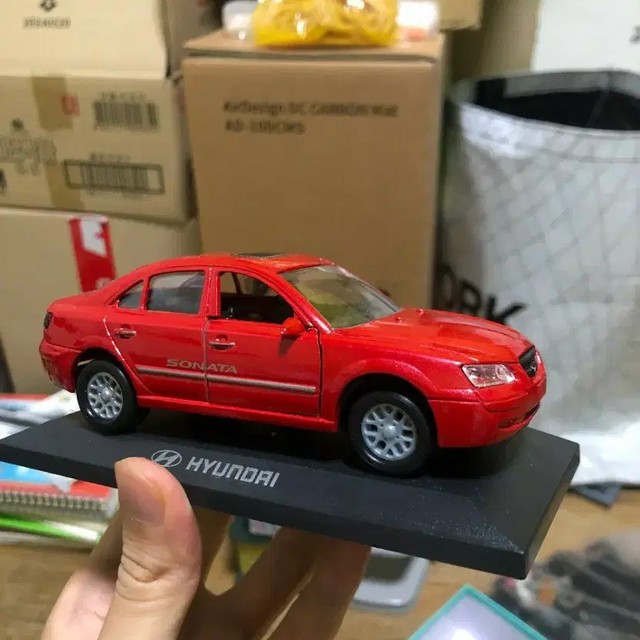 Hyundai Sonata Red Die-cast Mini Car Model, New
