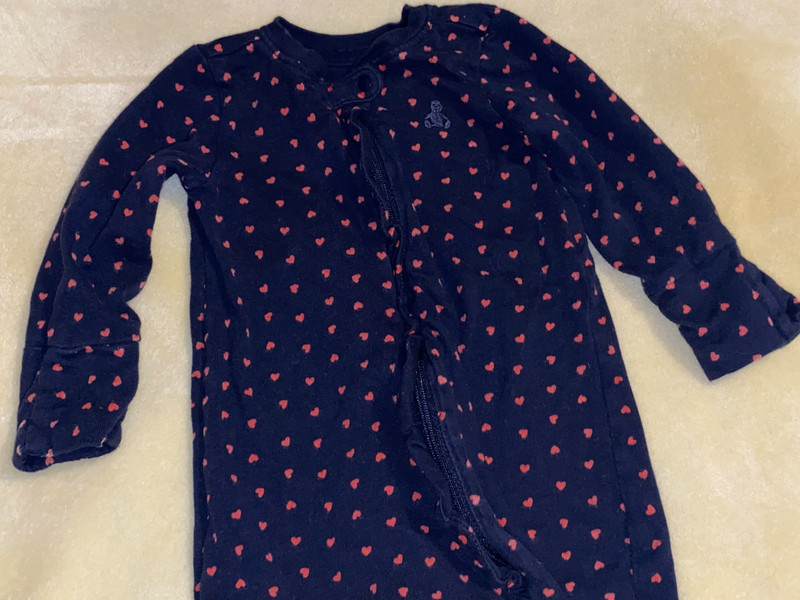 JC !WOW! BABY GAP 0-3M Heart Print Cotton Footed Sleeper Outfit