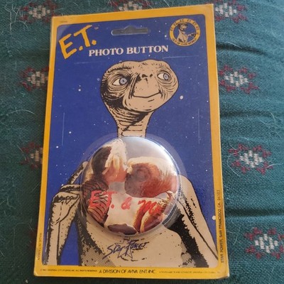 E.T. The Extra Terrestrial Photo Pin With Drew Barrymore 1982 Moc
