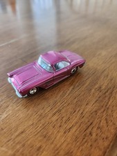 Hot Wheels Classics Series 5 62 Corvette 2009 Pink Real Riders