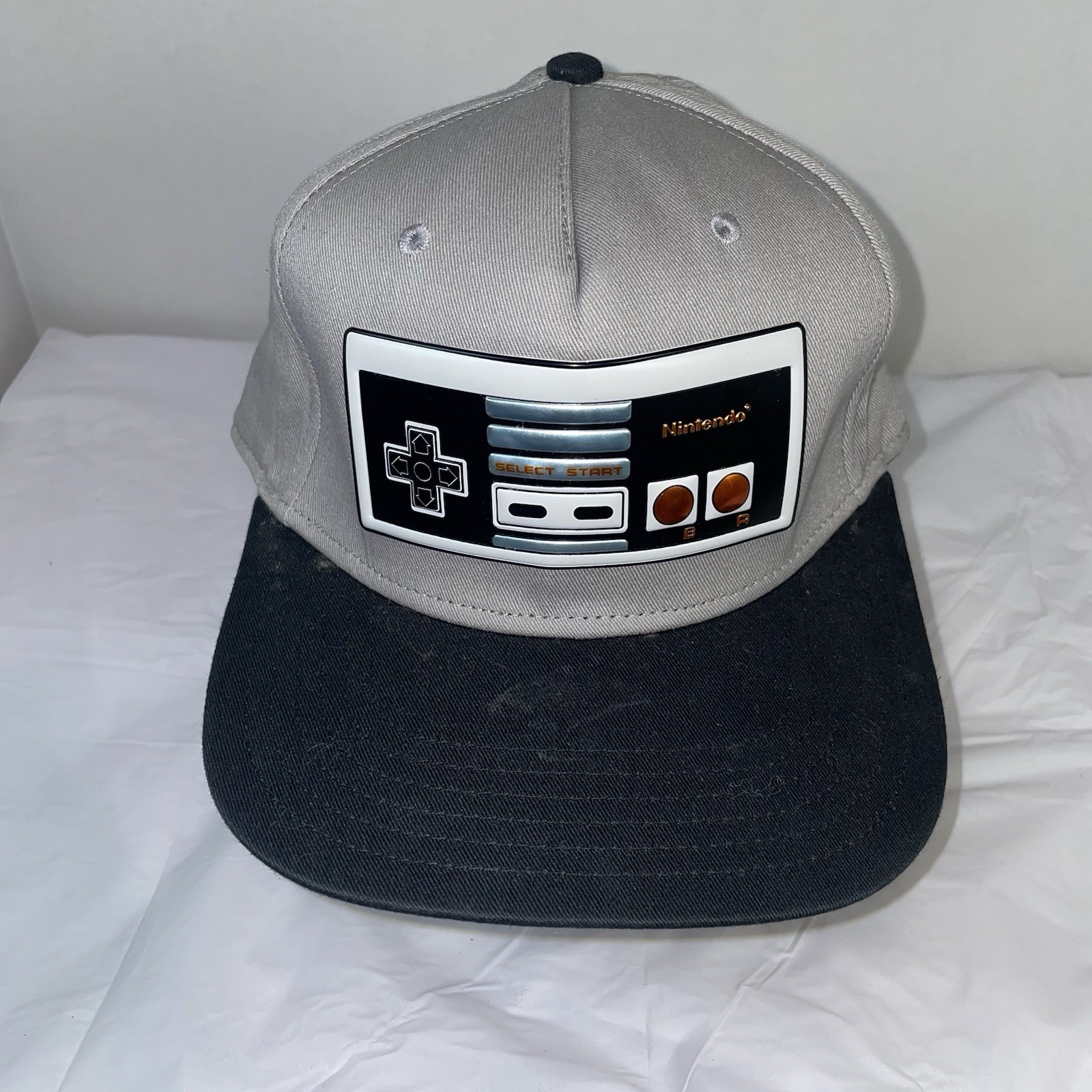 Nintendo NES Controller Gray Snapback Hat Cap Ret… - image 1