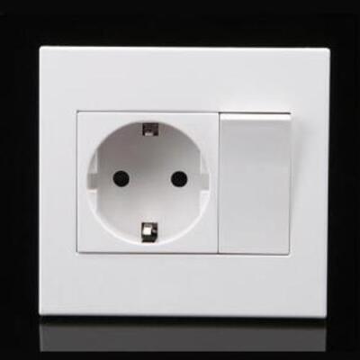 92*86mm PC Panel EU Wall Socket + 16A 1 Gang 1 Way On / Off Rocker Light Switch
