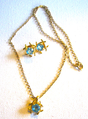 Necklace & Earring Set Aqua Stones on Goldtone 