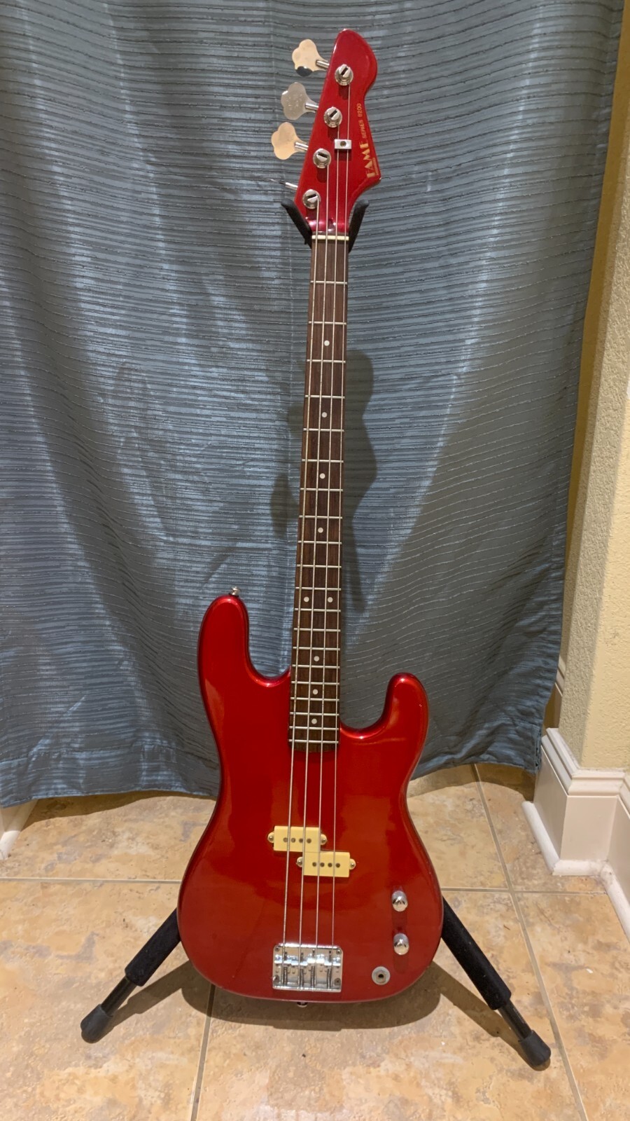 Hondo Fame Series 8200 Electric Bass Guitar eBay