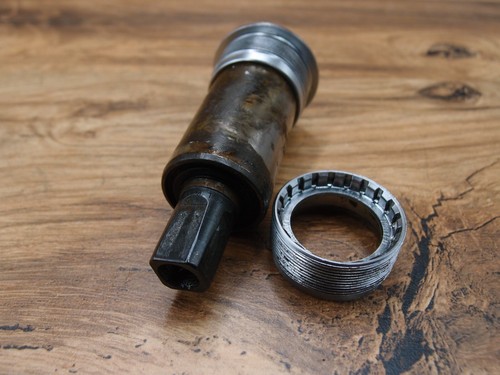 1993 MTB bottom bracket Shimano Deore BB-UN51 VIA Japan 107 mm BSA - Picture 9 of 11