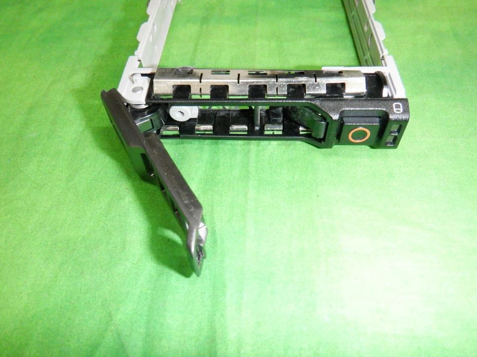 Dell NTPP3 0NTPP3 2.5"  HD Caddy with screw R730XD R930 R430 R630  LOT OF 12 - Image 4 of 4