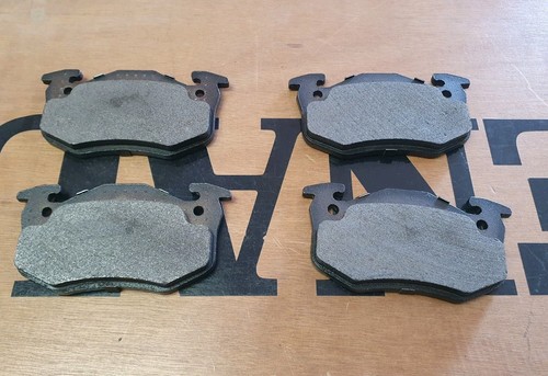 RENAULT 5 GT TURBO NEW REAR BRAKE DISC PADS SET OFF SIDE & NEAR SIDE - Picture 1 of 1