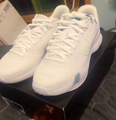 Kobe 10 Protro  Halo  brand new DS