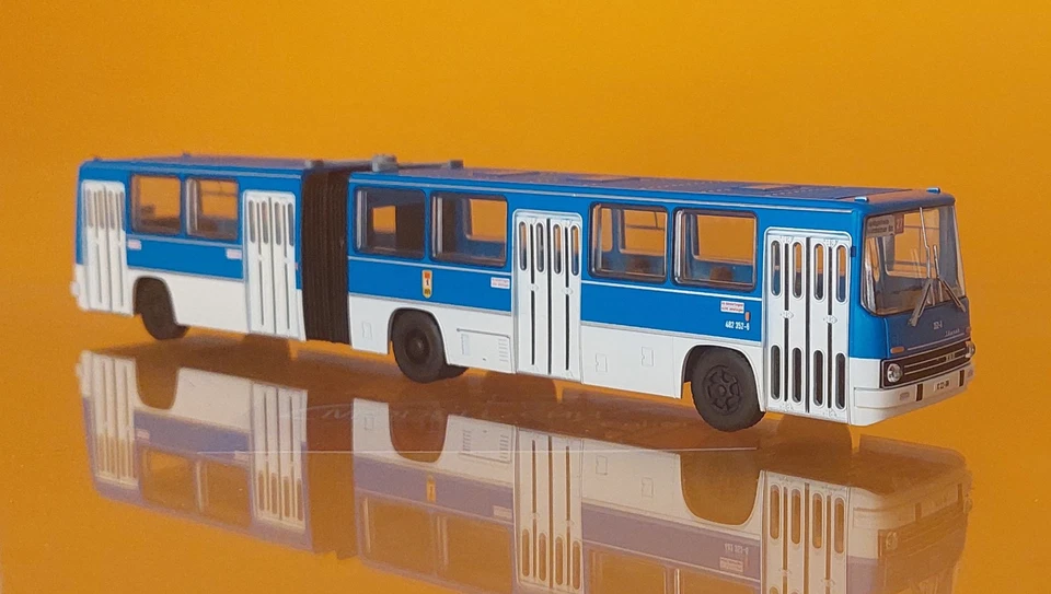 Brekina MCZ 03-415 Ikarus 280.02 BVB Berlin - blau/weiß - Wagen 482 352-6, 1:87 - Bild 2 von 4