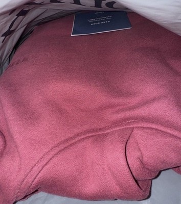 COMFRT Minimalist Hoodie in Berry - Size Medium