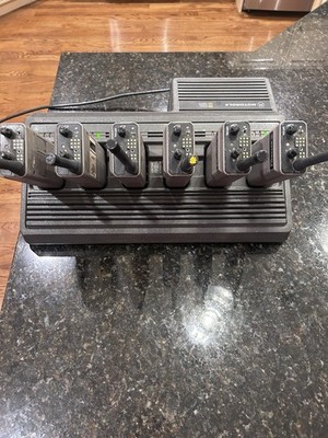6 Motorola HT600 with 6 Gang Charging Station and Power Cord