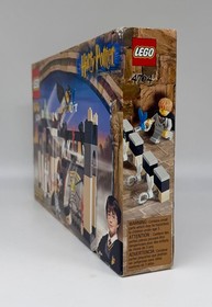 LEGO Harry Potter 4704 - Chamber of the Winged Keys - NIB - Light box Damage