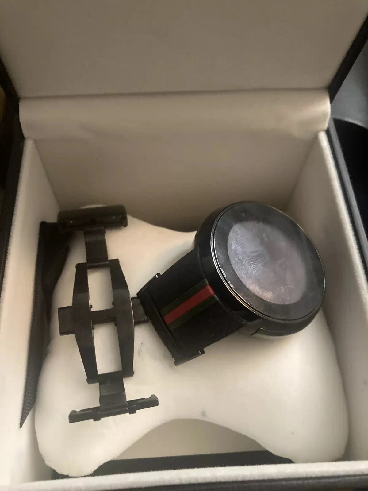 Montre Gucci affichage analogique numérique aI   bracelet en caoutchouc 44 mm YA114207
