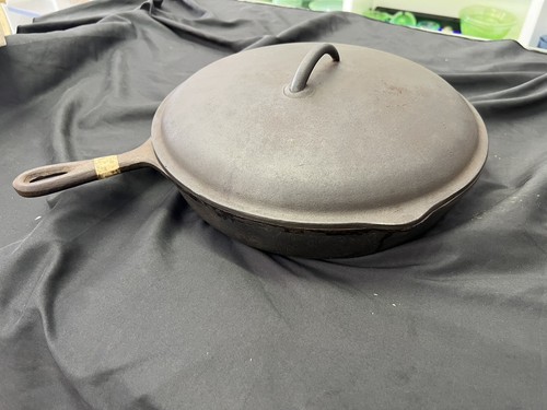 VINTAGE CAST IRON SKILLET 12 7/16 5H-2 NO. 10 Heat Ring - Picture 5 of 10