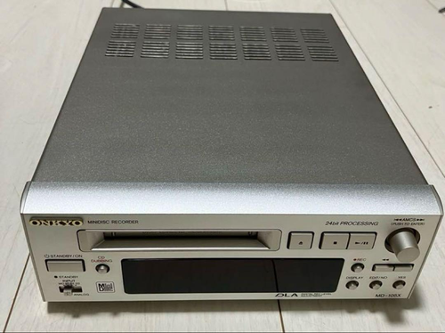 ONKYO MD-105X MiniDisc Recorder Silver Used High Speed Audio Deck Free Ship - Picture 1 of 8