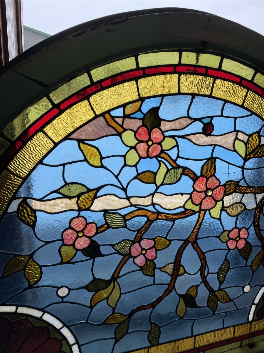 SG 3900 Antique Stained Glass Arch Window Floral clematis