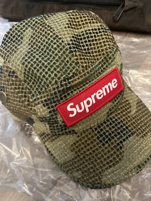 SUPREME CAMO GRID VELVET CAMP CAP WOODLAND CAMO OS/ FW22 WEEK 5 